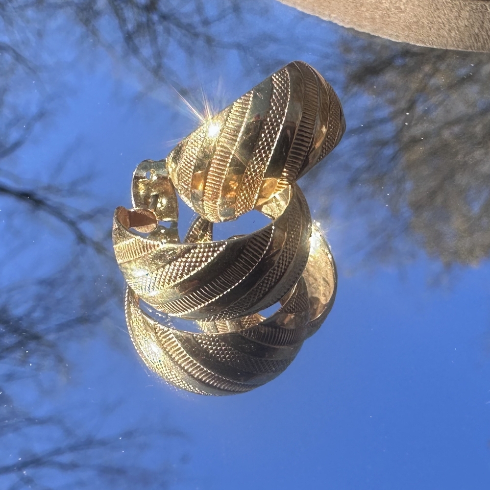 Elegant Gold-Tone Textured Hoop Earrings
